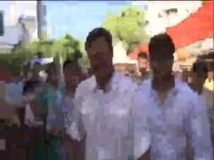 पीएम नरेंद्र मोदी बायोपिक की रिलीज से पहले आशीर्वाद लेने सिद्धिविनायक पहुंचे विवेक ओबेरॉय