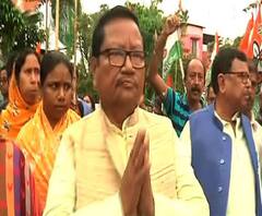কোচবিহারে শেষ দিনের প্রচারে তৃণমূল প্রার্থী পরেশচন্দ্র অধিকারী