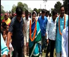 হাতে নগদ রয়েছে ৯০,৪৫০ টাকা, অস্থাবর সম্পত্তির মূল্য ৫২,৯১,১৩৬ টাকা, দেখুন মালদা উত্তর কেন্দ্রের তৃণমূল প্রার্থী মৌসম বেনজির নূরের আয়ব্যয়