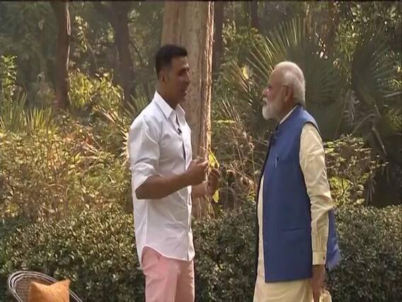 पीएम मोदी ने बताया कि आखिर वो अपनी मां के साथ क्यों नहीं रहते ? 