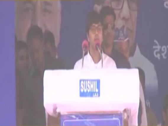 Mayawati's nephew, Azam Khan's son fill in for them