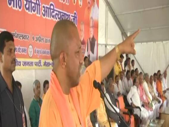 धर्म के नाम पर वोट मांगने को लेकर चुनाव आयोग ने मायावती और योगी आदित्यनाथ से मांगा जवाब