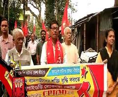 কঠিন লড়াইয়েও দমবার পাত্র নন ‘ভিআইপি’ ভগীরথ, শিক্ষকসুলভ আচরণেই ভোটভিক্ষা জলপাইগুড়ির সিপিএম প্রার্থীর