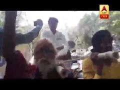 चुनाव के अजब-गजब रंग, बनारस में अर्थी पर बैठकर नामांकन दाखिल करने पहुंचे अर्थी बाबा