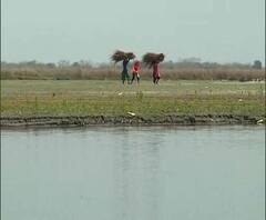 চলতি হাওয়া: সবুজে মোড়া জলপাইগূড়িতে উষ্ণতা ছড়াচ্ছে ভোটের হাওয়া। কোন দলের পাল্লা ভারী? কি চাইছে জলপাইগুড়ির মানুষ? খোঁজ নিল এবিপি আনন্দ