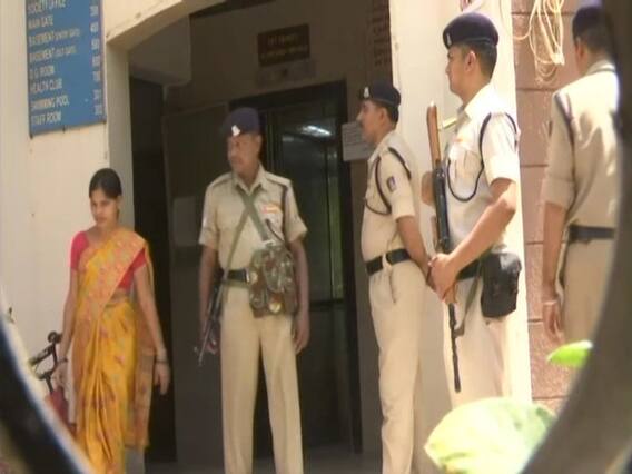 EC calls CBDT chairman, Revenue Secy to discuss ongoing I-T raids