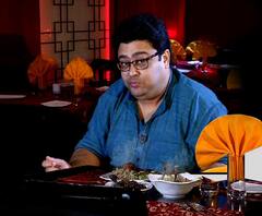 কলকাতার নতুন নতুন রেস্তোরাঁয় গিয়ে সেখানকার খাবার চেখে দেখছেন অভিনেতা অম্বরীশ, দেখুন, পেটপুজো
