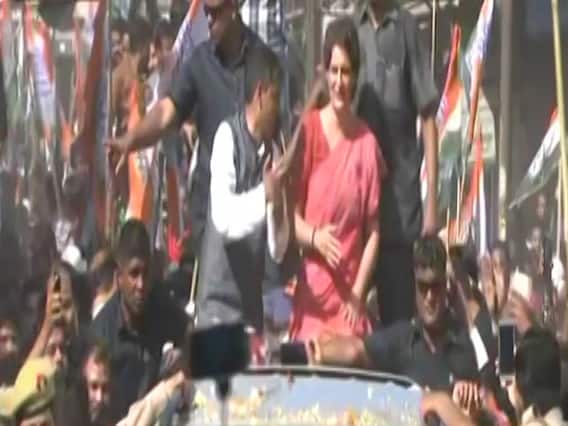Priyanka holds road show in Saharanpur | Panchnama Full (09.04.2019)