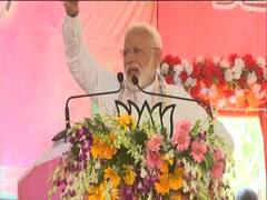 Varanasi: Modi asks supporters to respect all candidates 