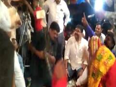 Rajkot: BJP candidate Arvind Raiyani seeks tantric's blessings
