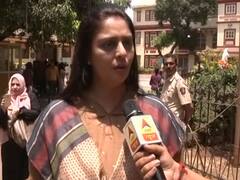 कांग्रेस नेता और अभिनेत्री नगमा ने डाला वोट, बताई चुनाव न लड़ने की वजह