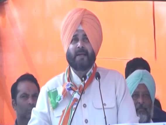 Stay united, do not let your vote split: Sidhu cautions Muslims