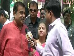 Gadkari calls Mehbooba Mufti's article 370 comment improper