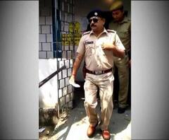সার্ভিস রিভলভার নিয়ে ভোট, ফরেস্ট রেঞ্জারকে শোকজ কমিশনের