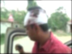Raiganj: TMC supporters attack ABP Ananda reporter