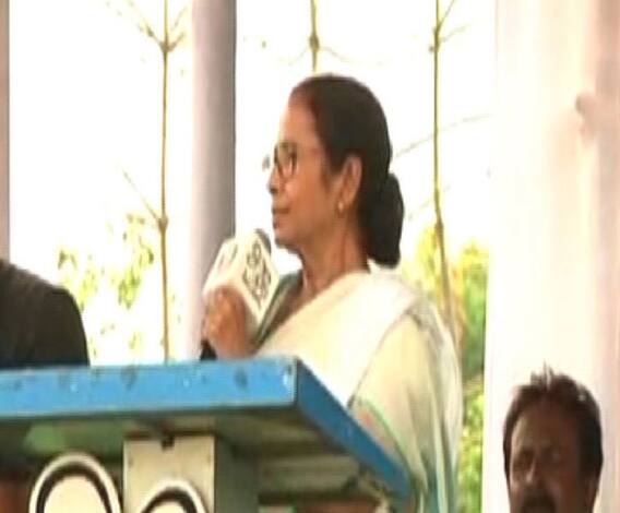 সিপি-এসপি অপসারণ নিয়ে মুখ খুললেন ক্ষুব্ধ মমতা, চিঠি লিখলেন নির্বাচন কমিশনে