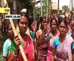 তৃণমূল-বিজেপি সংঘর্ষে উত্তপ্ত নানুর, তৃণমূল সমর্থকদের বাড়ি ভাঙচুর, খাবার জিনিসপত্র তছনছ 