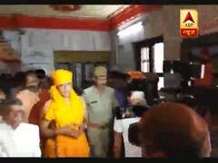 नामंकन से पहले बीजेपी उम्मीदवार रवि किशन ने गोरखपुर मंदिर में की पूजा-अर्चना