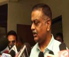 দ্বিতীয় দফার ভোটে রায়গঞ্জের সব বুথে থাকছে কেন্দ্রীয় বাহিনী, সিসিটিভি, ক্যুইক রেসপন্স টিম, রায়গঞ্জের বৈঠকে বললেন বিবেক দুবে