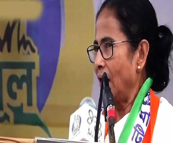 আমি বন্দুকের সামনে লড়াই করি, ভয় পাই না, মোদি ভুগছেন হারাতঙ্কে, আক্রমণ মমতার