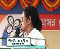 ভোটের আগে মুর্শিদাবাদের সীমান্ত এলাকায় ভয় দেখাচ্ছে বিএসএফ, সিআইএসএফ, সিআরপিএফ, অভিযোগ মমতার