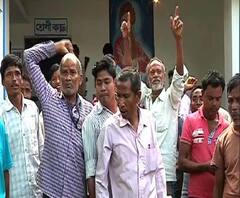 রায়গঞ্জের হেমতাবাদে কেন্দ্রীয় বাহিনীর দাবিতে ভোট শুরু করতে বাধা স্থানীয় বাসিন্দাদের