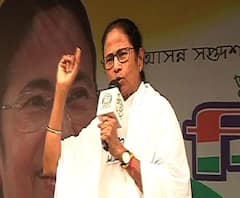 কংগ্রেসকে আক্রমণ মোদির, বিজেপিকে নিশানা মমতার -- ‘হেডলাইন‍্স ‍ফটাফট’