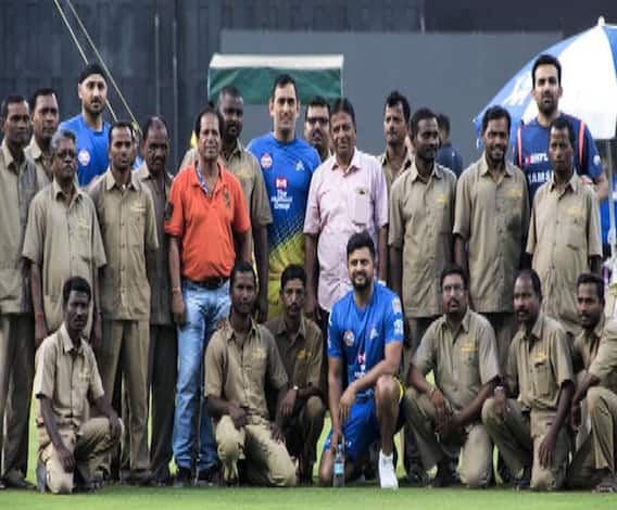 VIDEO | विश्वचषक विजेता कर्णधार महेंद्रसिंह धोनी वानखेडे स्टेडियमवर | खेळ माझा | मुंबई | एबीपी माझा 