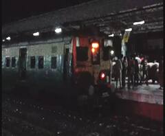 ব্যান্ডেলে আপ বর্ধমান লোকালের প্যান্টোগ্রাফ ভেঙে বিপত্তি, ভোগান্তি যাত্রীদের