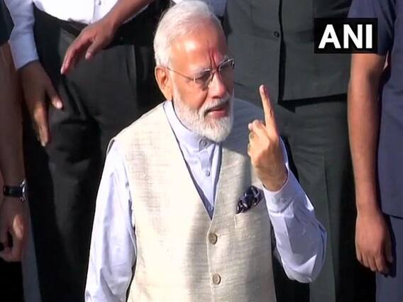 અમદાવાદઃ પીએમ મોદીએ કર્યુ મતદાન, અમિત શાહ રહ્યા હાજર, જુઓ વીડિયો 
