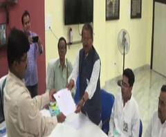 বাঁকুড়া লোকসভা কেন্দ্রে মনোনয়ন পত্র জমা দিলেন লোকসভা কেন্দ্রের তৃণমুল প্রার্থী সুব্রত মুখোপাধ্যায়