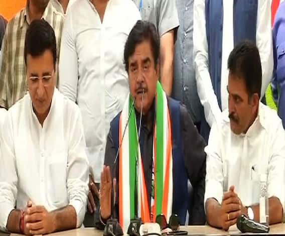 দেশভক্তি নিয়ে মোদিকে বেনজির আক্রমণ সনিয়া, প্রিয়ঙ্কার, বিজেপির ওয়ান ম্যান শো, টু ম্যান আর্মি নিয়ে সরব শত্রুঘ্ন সিনহা