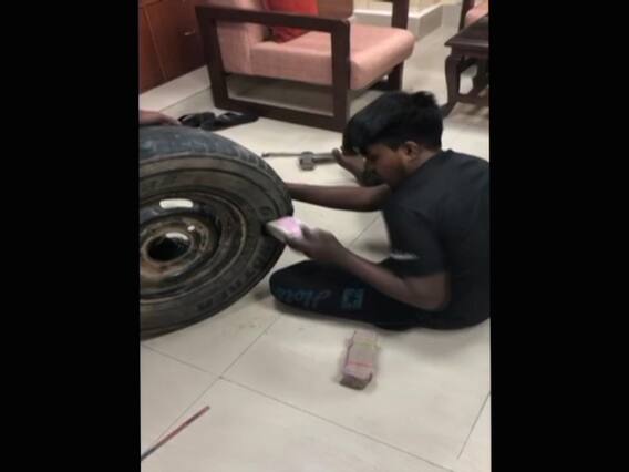 Cash worth Rs 4 crore seized from a tyre in Bangalore