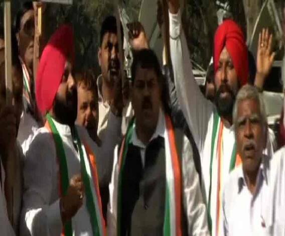 আজ লোকসভা ভোটের ইস্তাহার প্রকাশ করতে চলেছে কংগ্রেস, জোর দেওয়ার কথা কর্মসংস্থান, কৃষি নীতি, শিক্ষা ও স্বাস্থ্য বিষয়ে