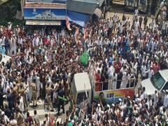 રાહુલ ગાંધીનો કેરળમાં ઉમેદવારી નોંધાવ્યા પછી ભવ્ય રોડ શો, જુઓ વીડિયો