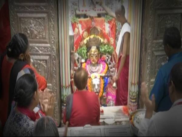 Delhi Devotees Throng Temples On First Day Of Chaitra Navratri 3165