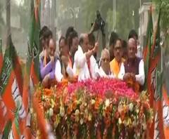 লখনউ লোকসভা কেন্দ্রে মনোনয়ন পেশ রাজনাথ সিংহের, করলেন রোড শো, মন্দিরে দিলেন পুজো