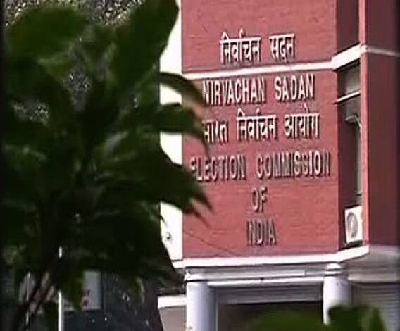 আয়কর হানা: কেন্দ্রীয় রাজস্ব সচিব এবং সিবিডিটি চেয়ারম্যানকে তলব কমিশনের