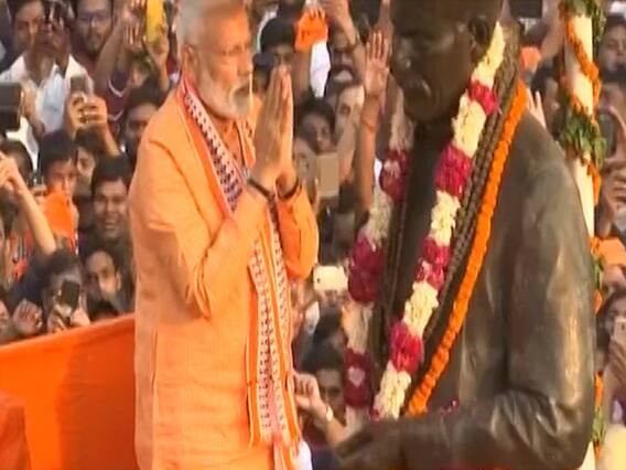PM Modi begins his roadshow by garlanding the statue of Pandit Madan Mohan Malviya