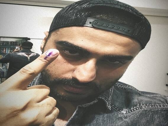 લોકસભાઃ એક્ટર અર્જુન કપુરે મુંબઈમાં કર્યું મતદાન, જુઓ વીડિયો