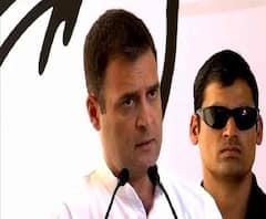 কংগ্রেসের নির্বাচনী ইস্তাহারে বিশেষ গুরুত্ব দারিদ্র দূরীকরণ এবং কৃষির সঙ্কট-মুক্তিতে, পাল্টা কটাক্ষ বিজেপির