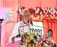 বাংলায় বিজেপি কর্মীরা বোমা-বন্দুকের সামনে লড়াই করছেন, বারাণসীতে বিজেপির কর্মিসভায় মন্তব্য নরেন্দ্র মোদির