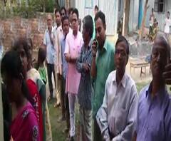 রায়গঞ্জে আব্দুলঘাটায় ভোটগ্রহণ শুরু দেরিতে, নিরাপত্তাজনিত কারণে ভোটকর্মীরা আসেননি সঠিক সময়ে