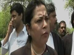 BJP's Lekhi sues Rahul over 'chowkidar' comment