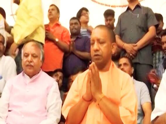 Facing EC's gag order, ministers find new way to reach voters 