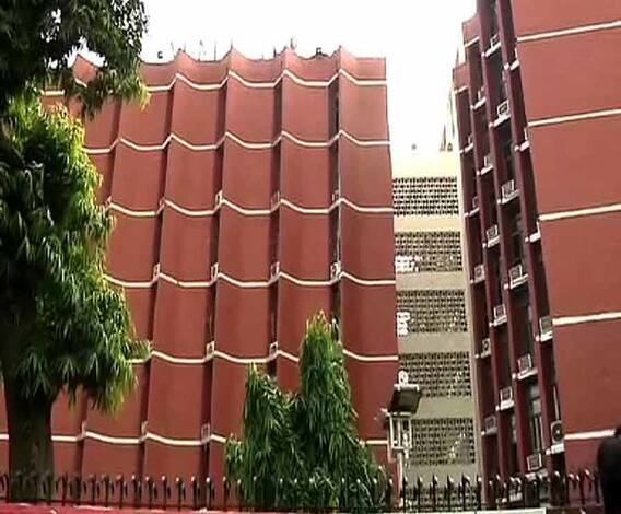 টাকার বিনিময়ে ভোট করানোর অভিযোগ, তামিলনাড়ুর ভেলোর লোকসভা কেন্দ্রে স্থগিত নির্বাচন, আইনশৃঙ্খলার কারণে ভোট পিছোল ত্রিপুরা পূর্ব লোকসভা কেন্দ্রেও