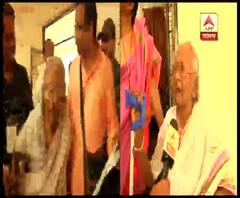 রায়গঞ্জে গিয়ে আতঙ্কিত ভোটারের মুখোমুখি বিবেক দুবে, এবার অন্তত ভোট দেওয়ার ব্যবস্থা করে দেওয়ার আর্জি