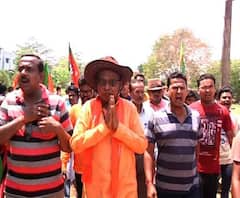 ভোটের ভিআইপি: পেশায় ইঞ্জিনিয়ার, সাঁওতালি ভাষা আন্দোলনের দীর্ঘ অভিজ্ঞতা, ঝাড়গ্রামের বিজেপি প্রার্থী কুনার হেমব্রমের প্রধান চ্যালেঞ্জ ঘাসফুলের দূর্গে পদ্ম ফোটানো