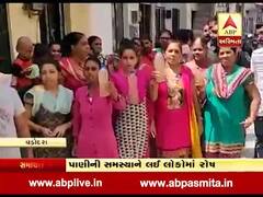 વડોદરાઃ પૂર્વ વિસ્તારમાં ગંદા પાણી મુદ્દે લોકોએ કર્યો હોબાળો, જુઓ વીડિયો