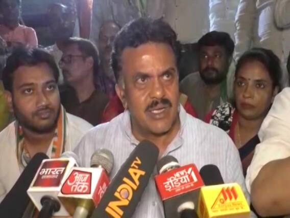 Zubaan Par No Lagaam: Sanjay Nirupam compares PM Narendra Modi with Aurangzeb